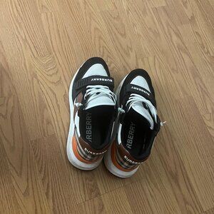 burberry men tennis shoes